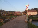 Třetí most přes Divokou Orlici v obci Líšnice slouží pro místní komunikaci.