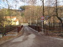 Malý silniční most přes Divokou Orlici v obci Litice nad Orlicí.